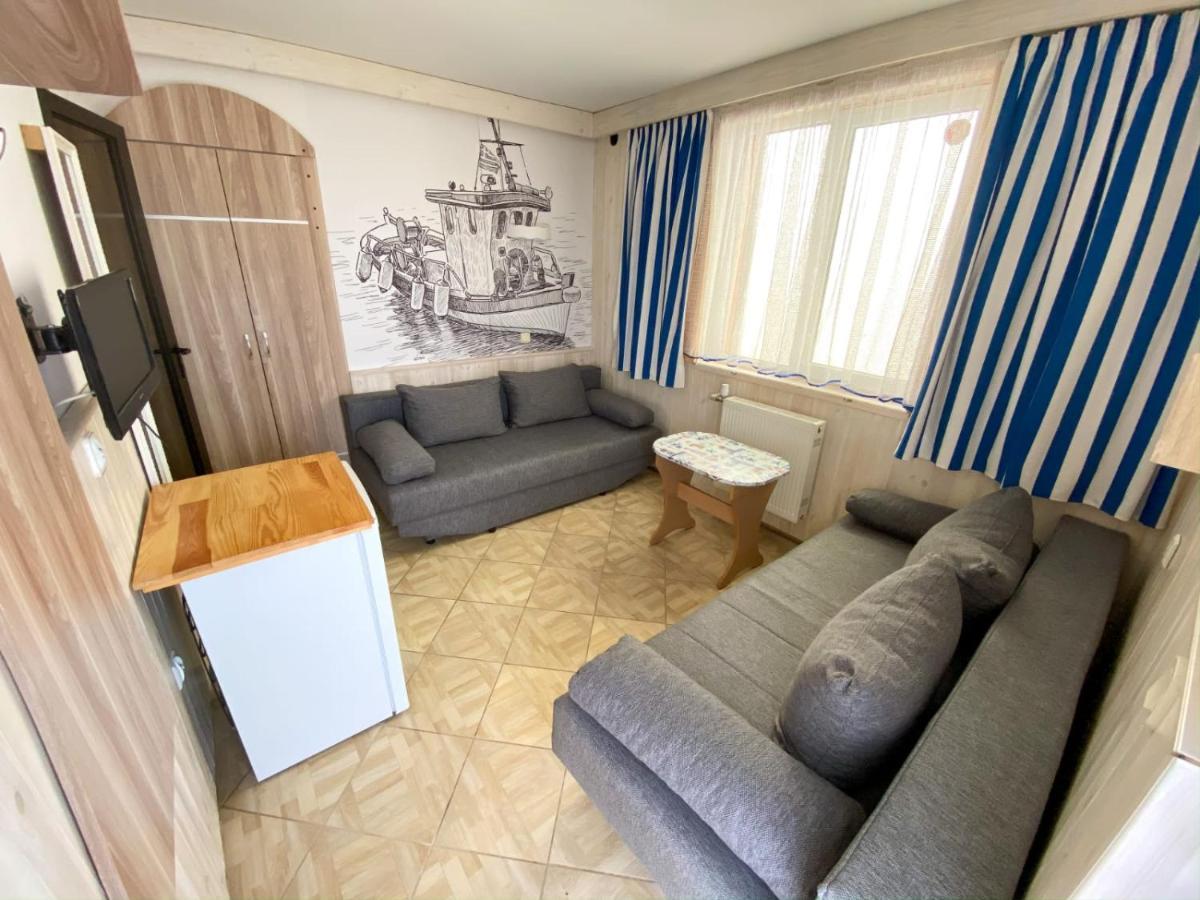 Hotel Azak Sarbinowo Zewnętrze zdjęcie
